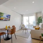 Couples Escape, Free Alcazaba Lagoon Access, Pool, Gym, Pets Ok * Estepona