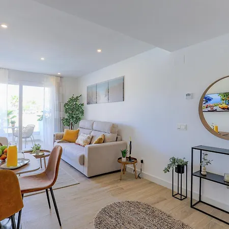 Free Lagoon Access, Gym, Sauna, Ac, Parking, Pets Ok Appartement Estepona
