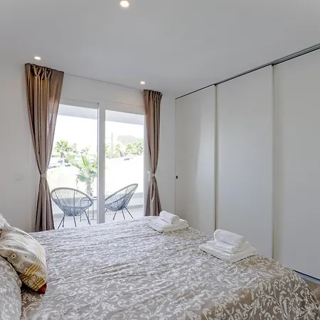 Free Lagoon Access, Gym, Sauna, Ac, Parking, Pets Ok Estepona