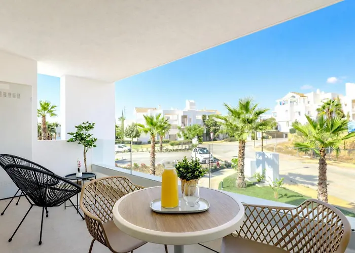 Free Lagoon Access, Gym, Sauna, Ac, Parking, Pets Ok * Estepona