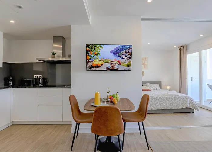 Free Lagoon Access, Gym, Sauna, Ac, Parking, Pets Ok Appartamento *